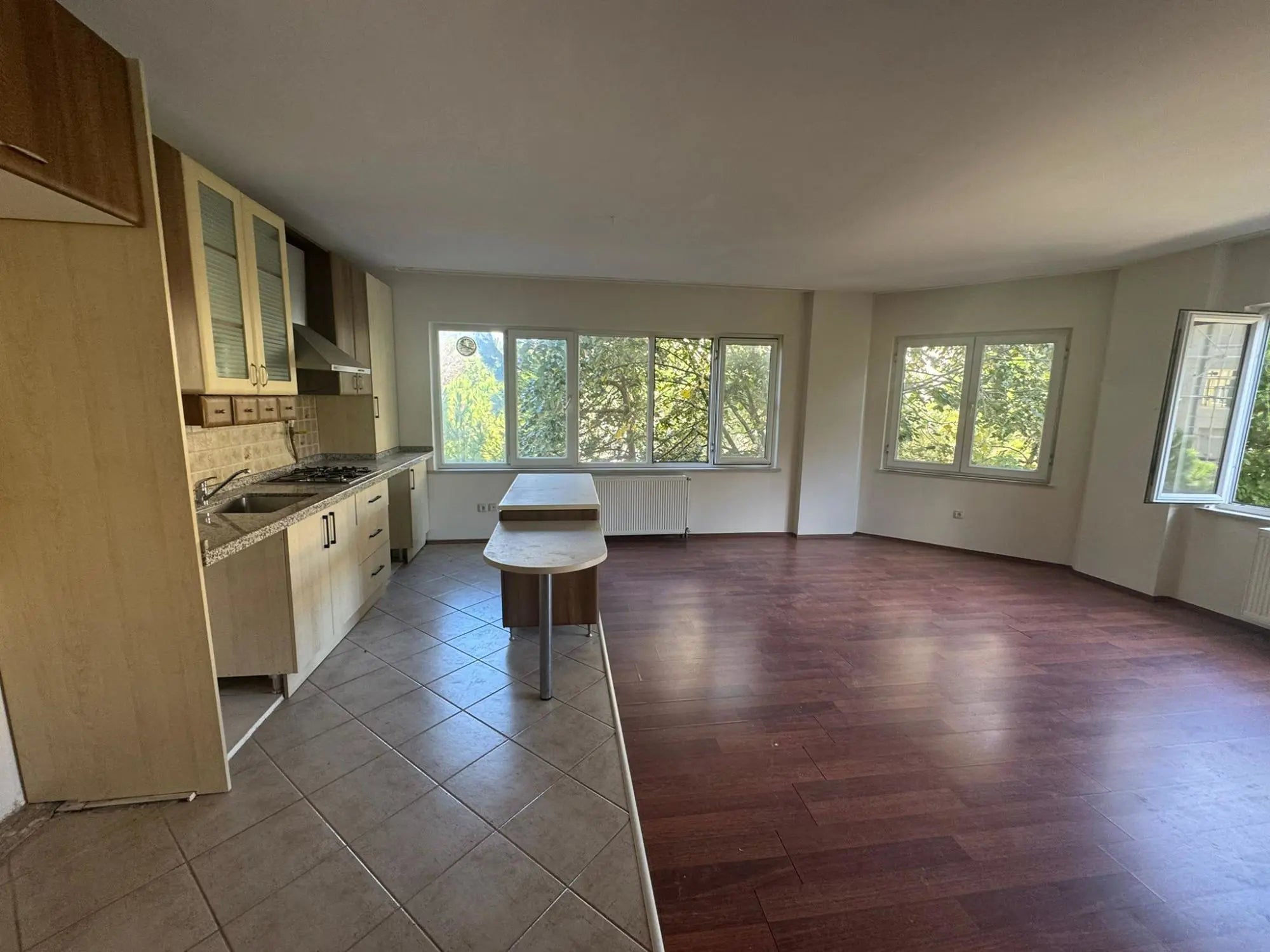 MEDYAKENT'TE 2+1 KİRALIK DAİRE - KOÇ ÜNİVERSİTESİ YAKINI!